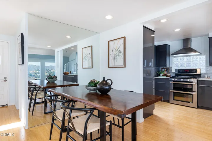 6936 Pacific View Drive, Los Angeles, California 90068 — photo 4