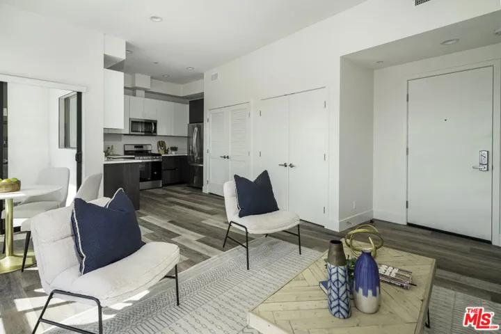 2465 Purdue Avenue, Los Angeles, California 90064 — photo 4