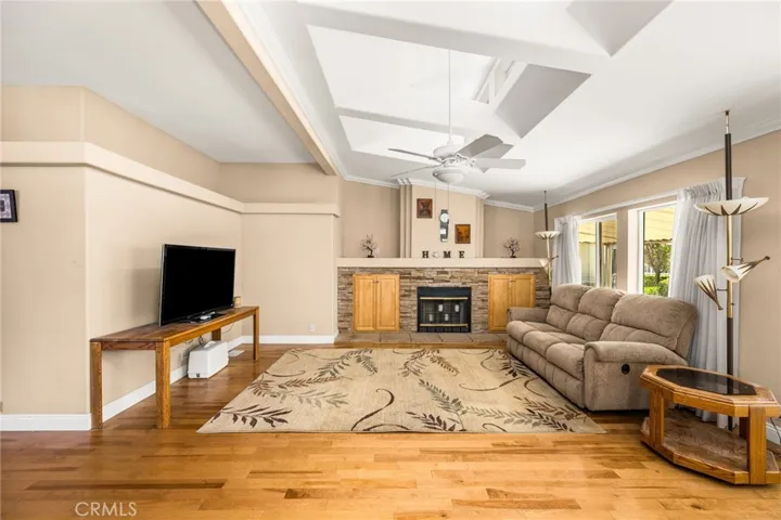 Additional Windows Bring in Additional Natural Lighting.