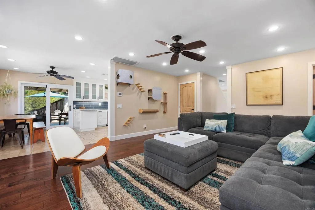 Opens to kitchen