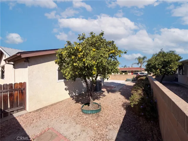 2404 El Rancho Circle, Hemet, California 92545 — photo 4