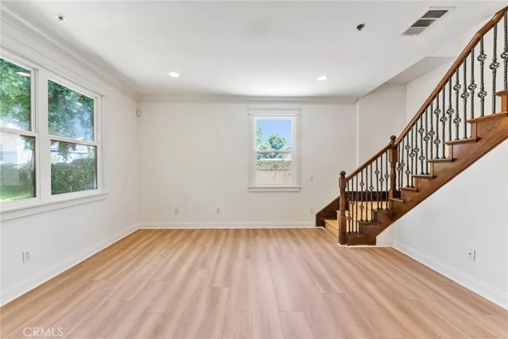 1590 Locust, Pasadena, California 91106 — photo 5