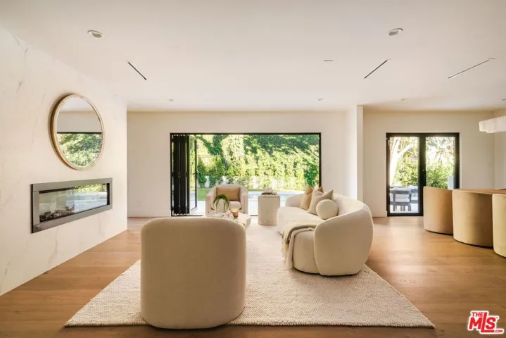 1902 Roscomare Road, Los Angeles, California 90077 — photo 5