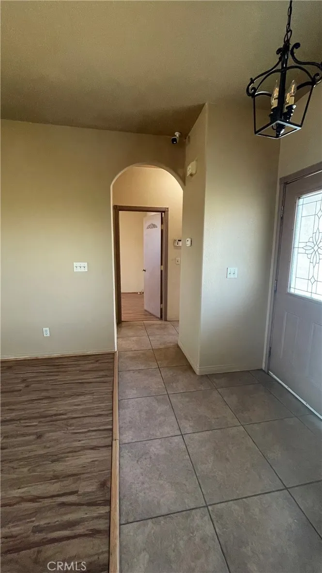 gallery-image 3