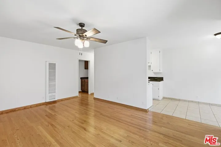 3743 Mclaughlin Avenue 2, Los Angeles, California 90066 — photo 5