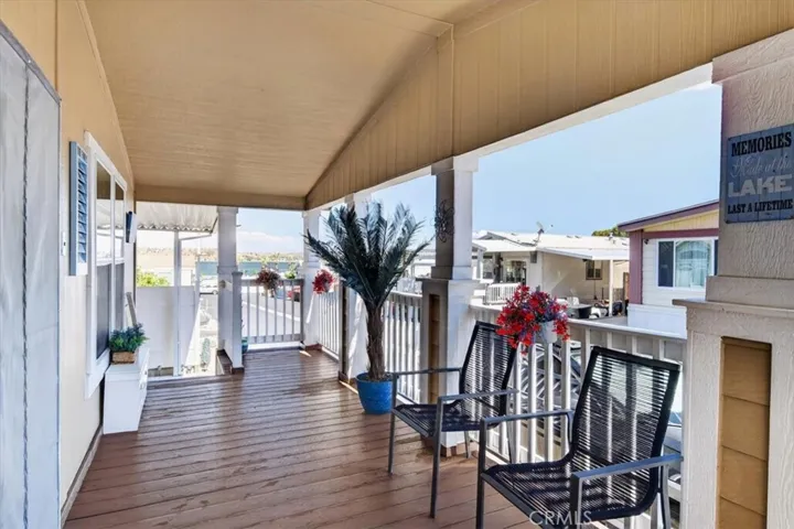 Porch area 01