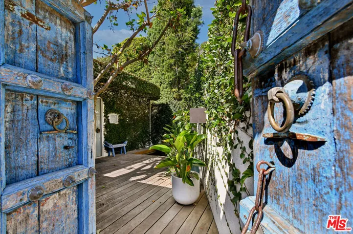 2137 Sunset Plaza Dr., Los Angeles, California 90069 — photo 5