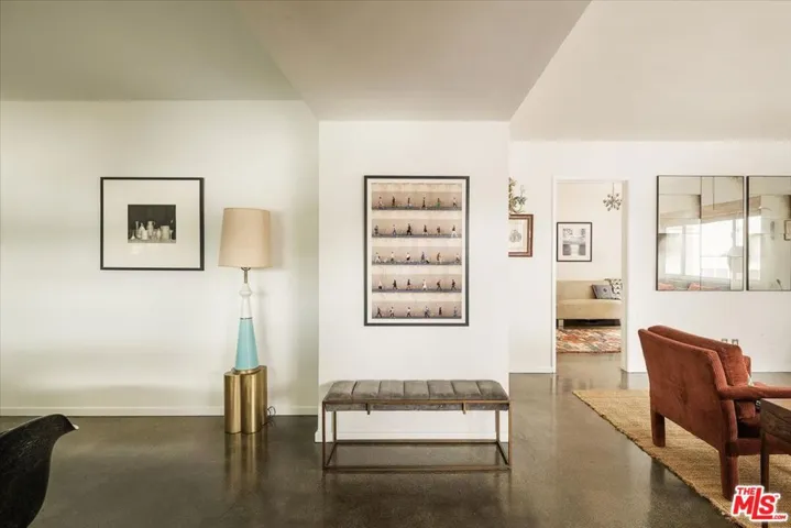 4343 Finley Avenue 2, Los Angeles, California 90027 — photo 4