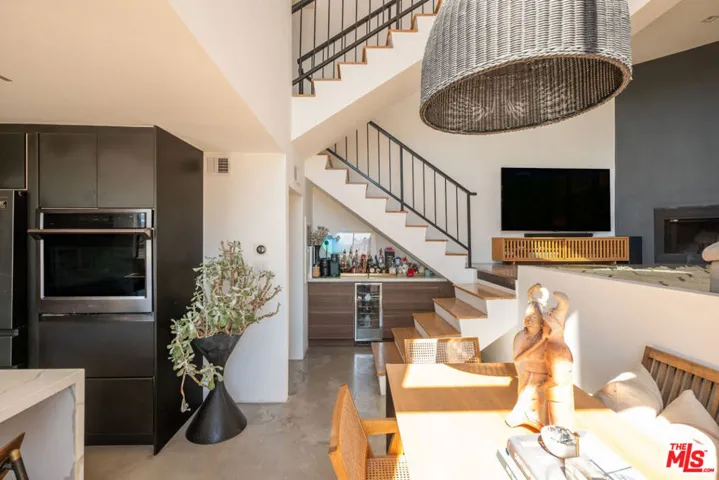 1814 Thayer Avenue 5, Los Angeles, California 90025 — photo 5