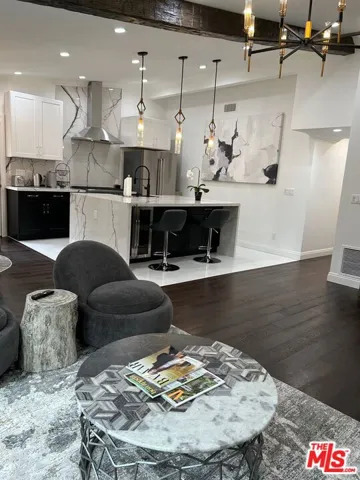 4515 Don Quixote Drive, Los Angeles, California 90008 — photo 5