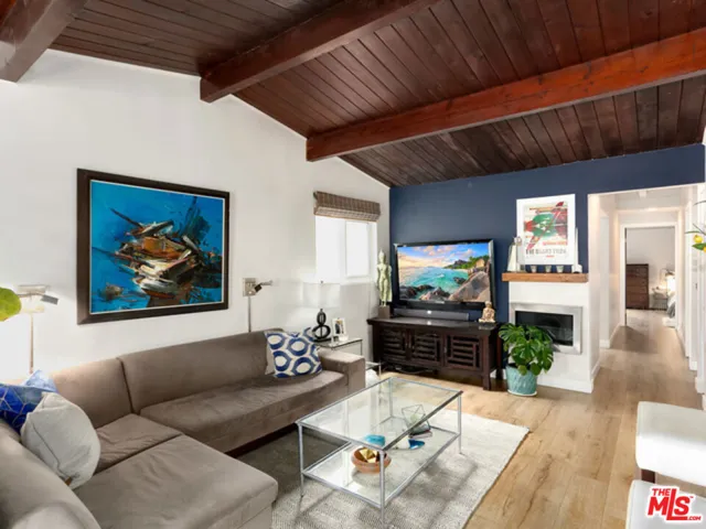 8771 Cattaraugus Avenue, Los Angeles, California 90034 — photo 4