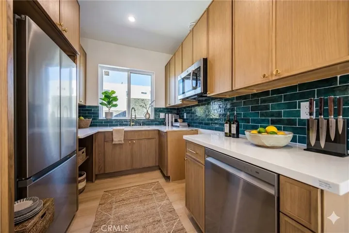 2426 S West View, Los Angeles, California 90016 — photo 4