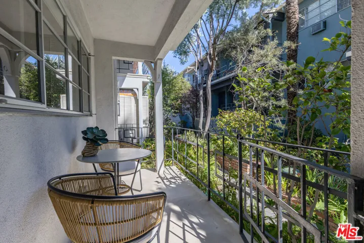 4507 Finley Avenue 1, Los Angeles, California 90027 — photo 4