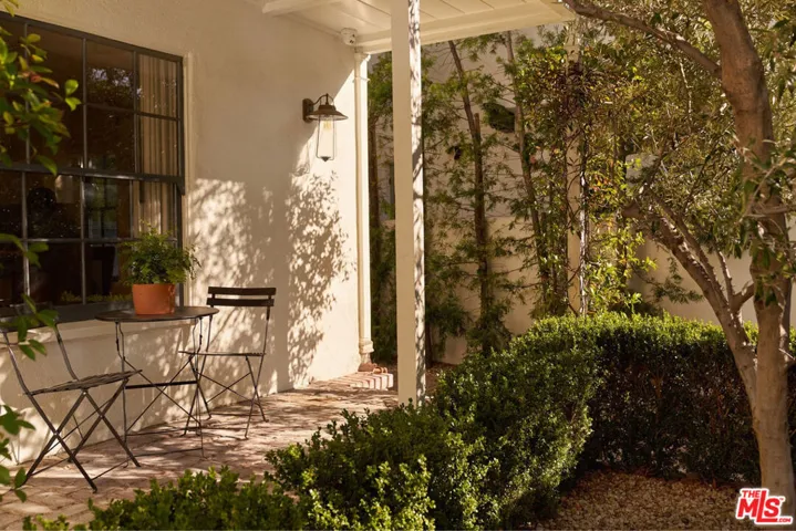 638 N Cherokee Avenue, Los Angeles, California 90004 — photo 4