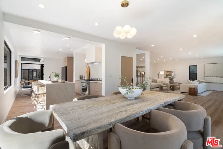 2201 Hillsboro Avenue, Los Angeles, California 90034 — photo 5