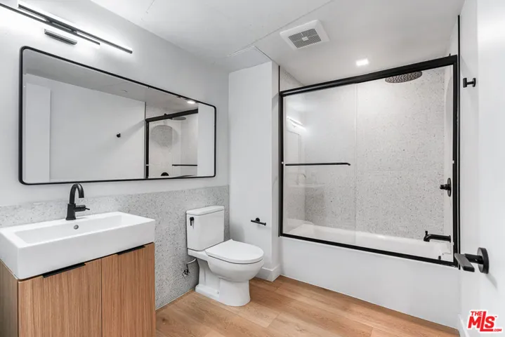 3688 Overland Avenue 203, Los Angeles, California 90034 — photo 4