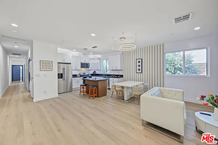 4627 Rosewood Avenue 1, Los Angeles, California 90004 — photo 5
