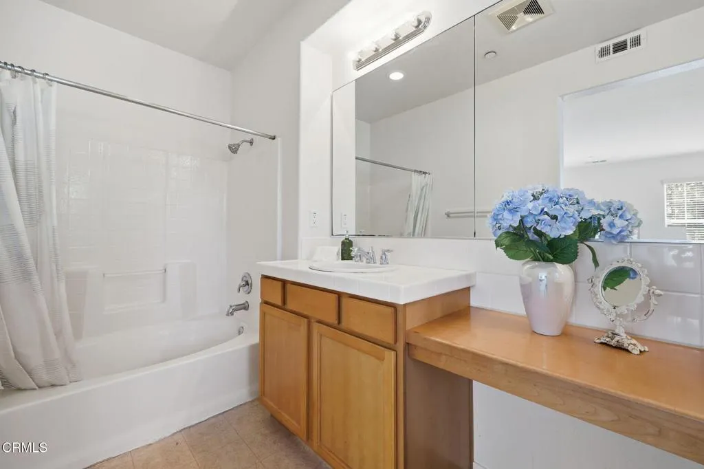 308 Elk River Pl @ River Park