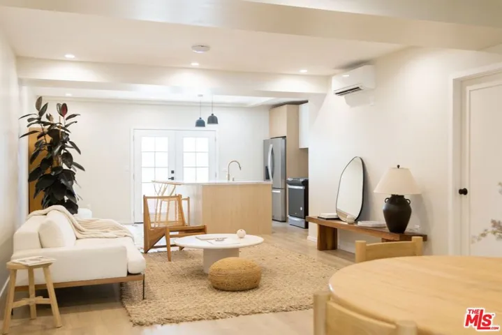 1409 N Hudson Avenue A, Los Angeles, California 90028 — photo 4