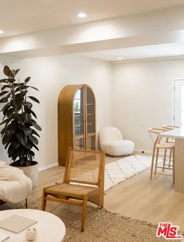 1409 N Hudson Avenue A, Los Angeles, California 90028 — photo 5