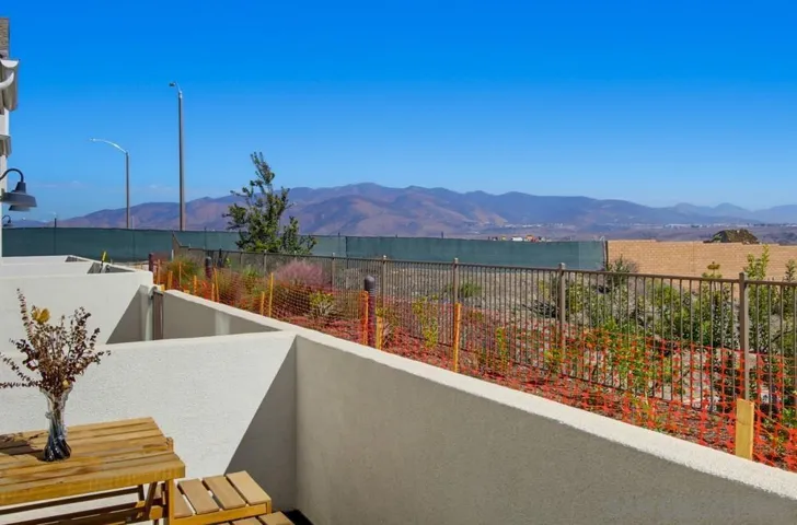 2062 Bluestone Cir, Chula Vista, California 91913 — photo 5