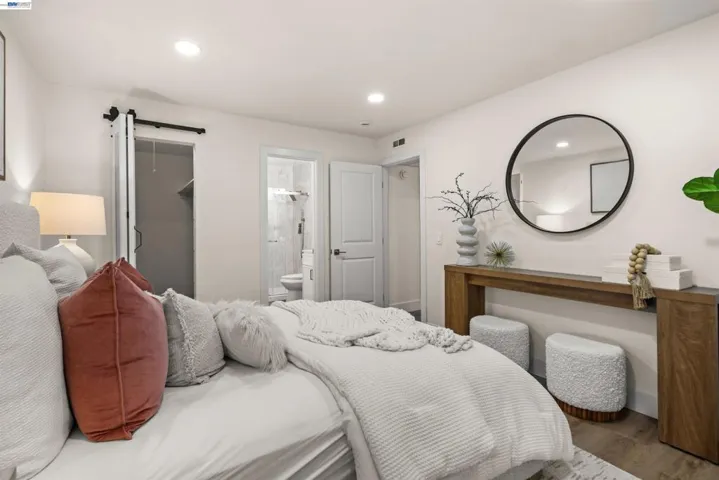 Primary Suite with Walk-In Closet