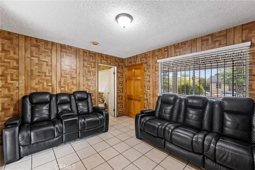 gallery-image 5