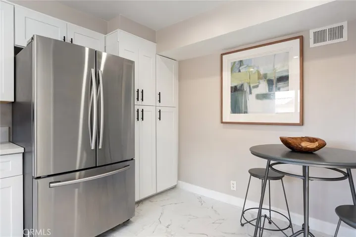 cozy breakfast nook, perfect for causal dining or morning coffee