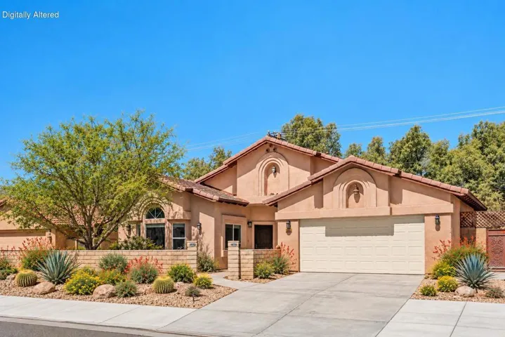 Sunny Southwestern Desert Home