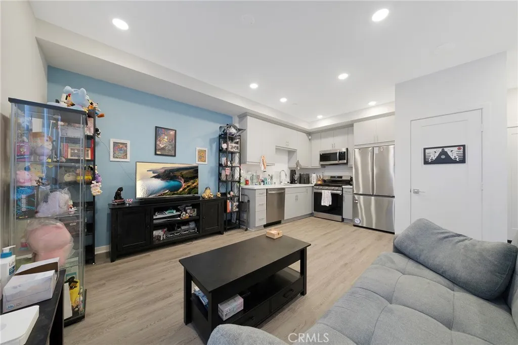 gallery-image 4