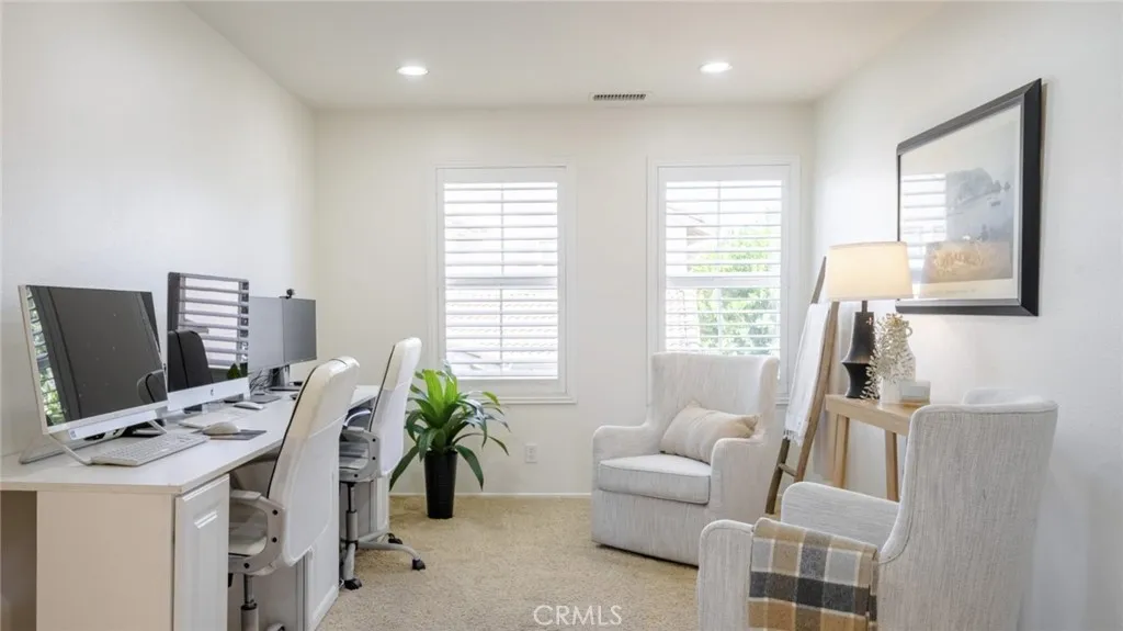 Fourth Bedroom Option at time of Build. Currently, functional as an Office/Flex Space/Loft. Fourth Bedroom Option at time of Build. Currently, functional as an Office/Flex Space/Loft.