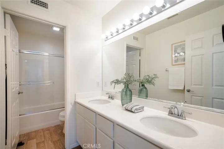 Shared Bathroom #2. Dual Sinks Basin.