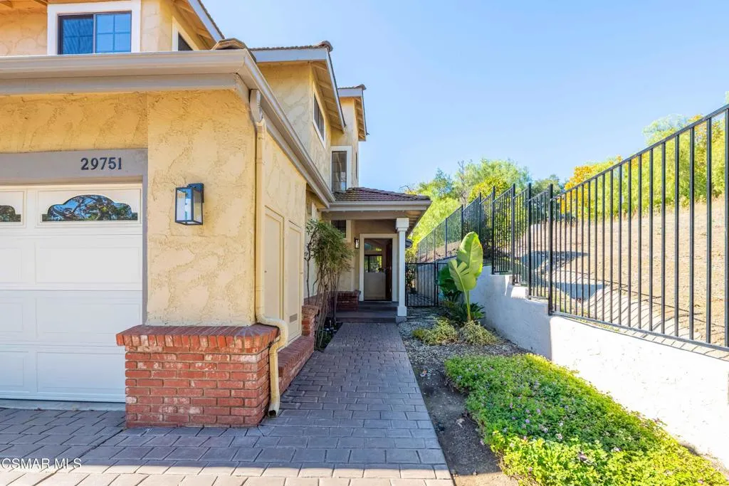 29751StrawberryHillDr 3 29751StrawberryHillDr 3