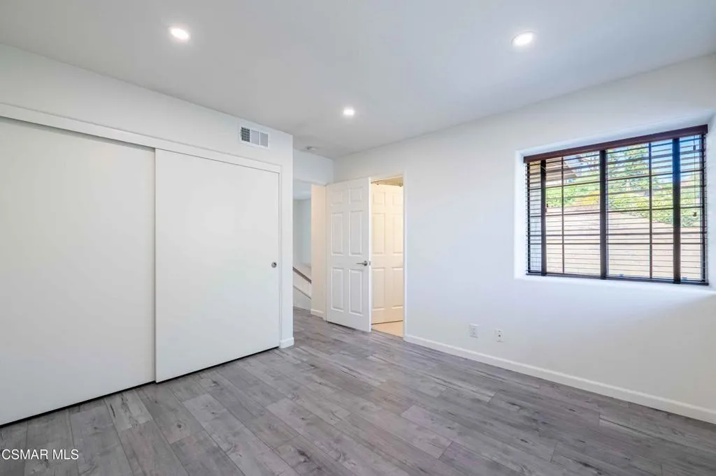 29751StrawberryHillDr 21 29751StrawberryHillDr 21