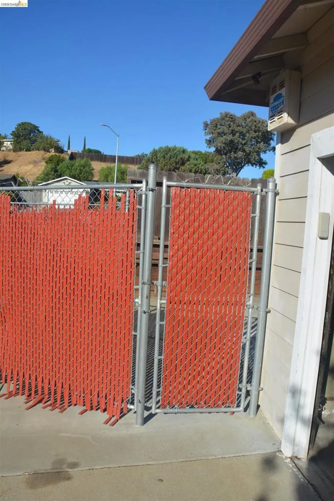 RV / boat area access gate
