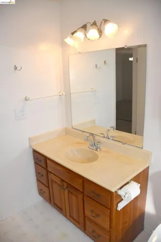 Master bathrooom