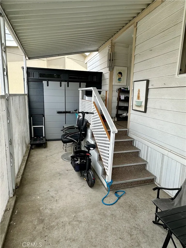 Entrance & Private Front Patio