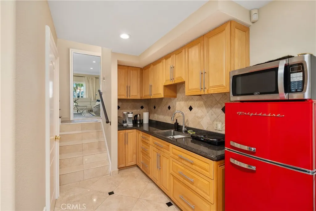 extra mini kitchen