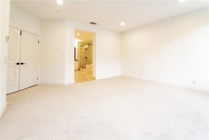Spacious room