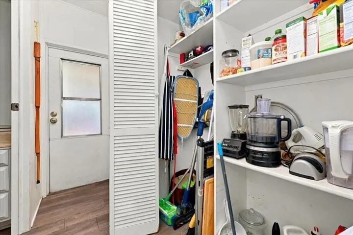 35-Closet