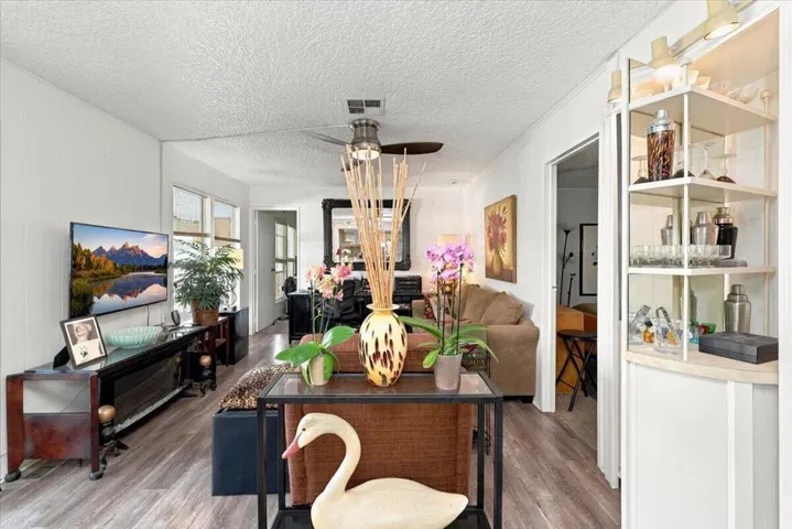 29-Family Room - Copy