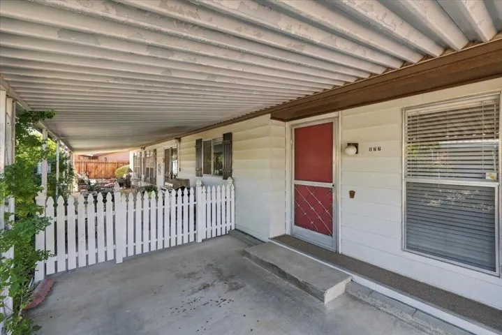 14-Front Entry View - Copy
