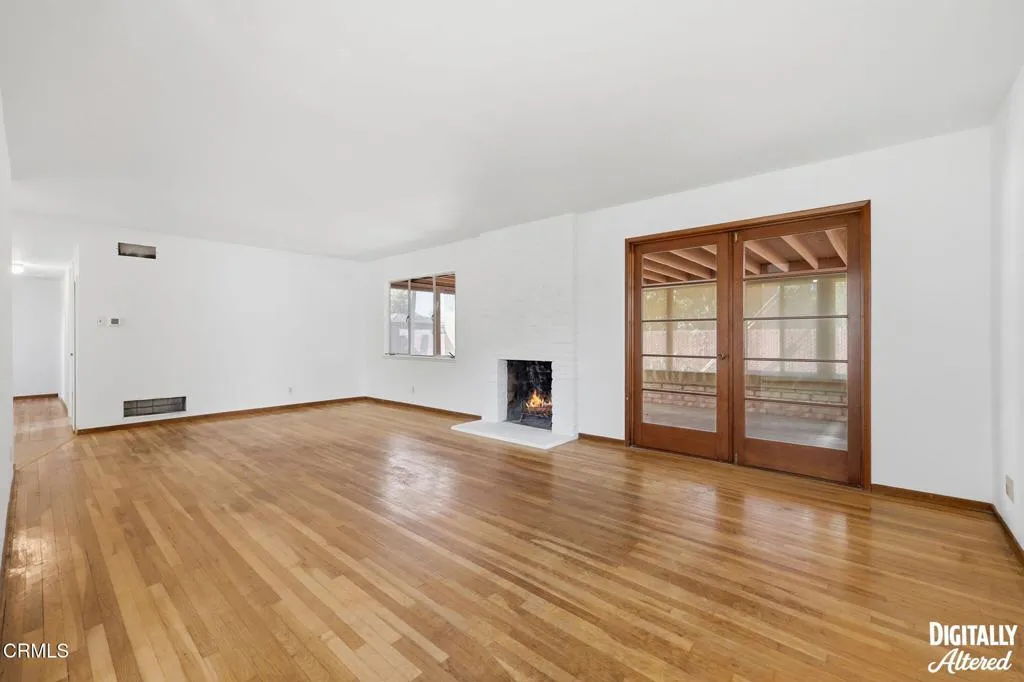 9-web-or-mls-124_Moultrie_Pl_Santa_Paula 9-web-or-mls-124_Moultrie_Pl_Santa_Paula