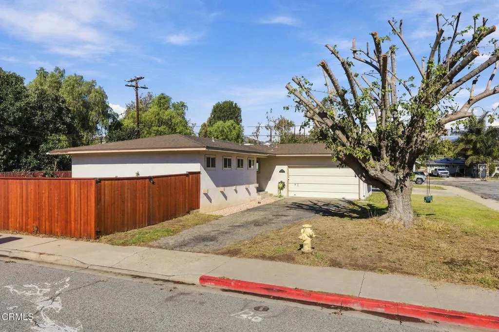 5-web-or-mls-124_Moultrie_Pl_Santa_Paula 5-web-or-mls-124_Moultrie_Pl_Santa_Paula