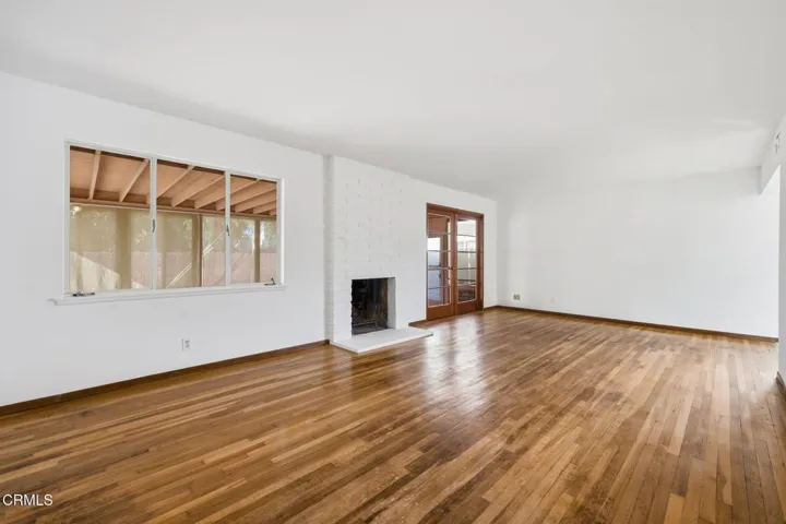 13-web-or-mls-124_Moultrie_Pl_Santa_Paul