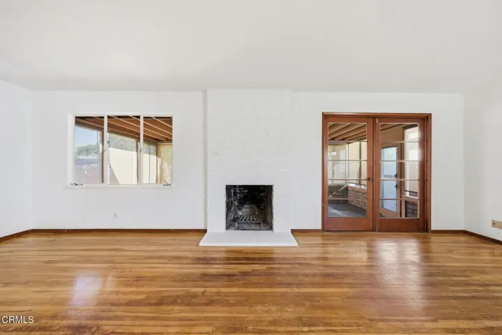 11-web-or-mls-124_Moultrie_Pl_Santa_Paul