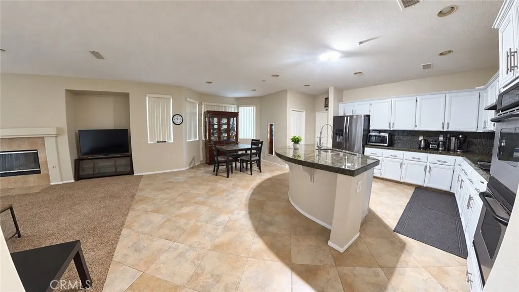 Spacious Chef's Kitchen