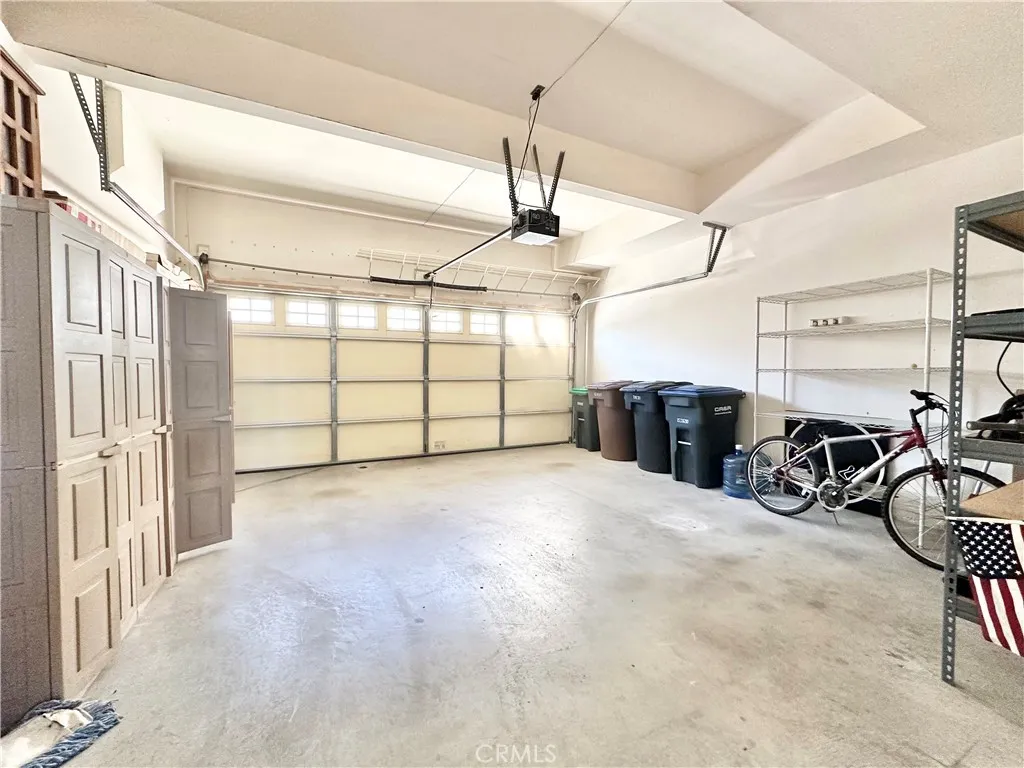 spacious 2 car garage spacious 2 car garage