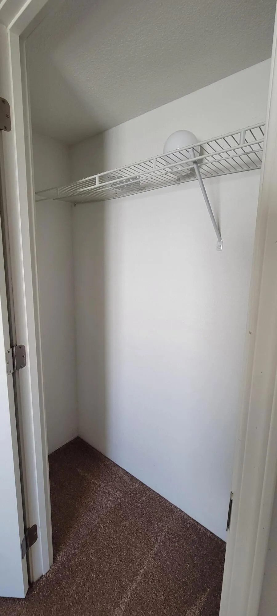 GUESTROOM CLOSET
