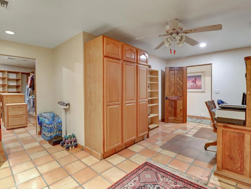 24-72952 Cabazon Peak Dr-24